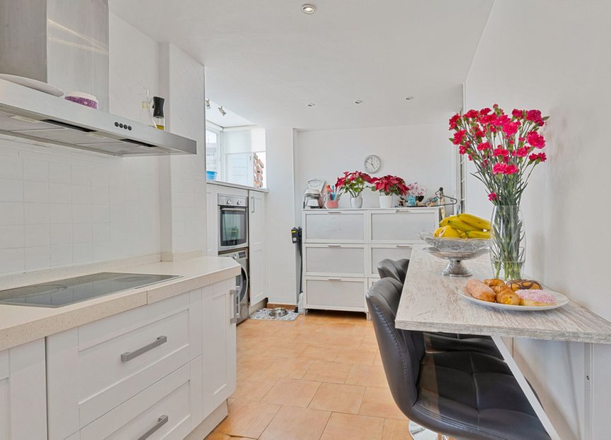 Resale - Apartment - Middle Floor Apartment - Fuengirola - Fuengirola Centro