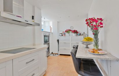 Resale - Apartment - Middle Floor Apartment - Fuengirola - Fuengirola Centro