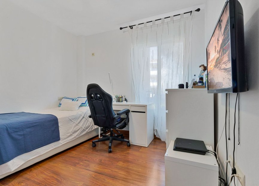 Resale - Apartment - Middle Floor Apartment - Fuengirola - Fuengirola Centro