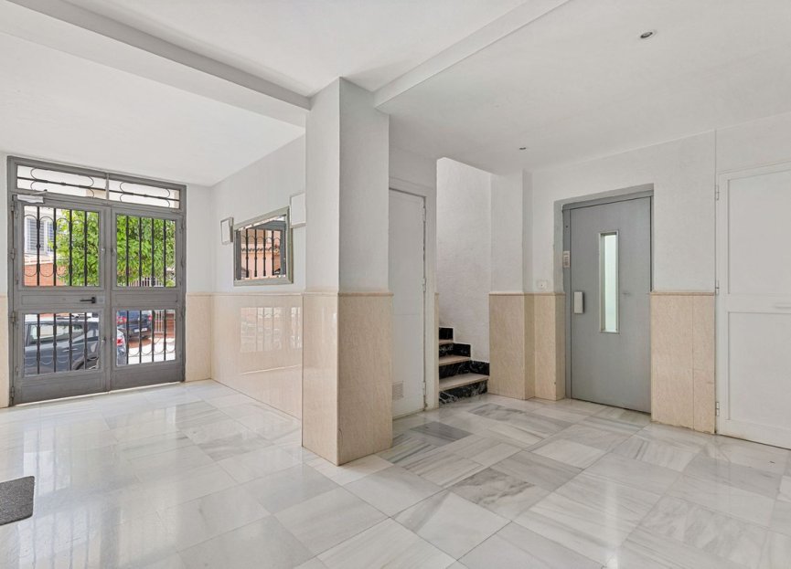 Resale - Apartment - Middle Floor Apartment - Fuengirola - Fuengirola Centro