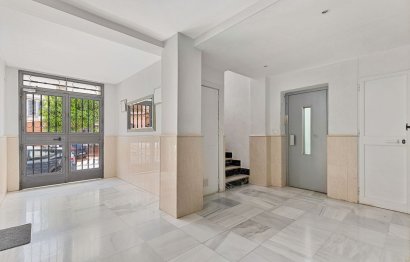 Resale - Apartment - Middle Floor Apartment - Fuengirola - Fuengirola Centro