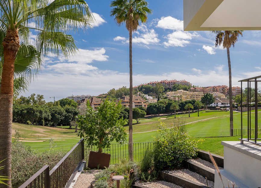 Reventa - House - Detached Villa - Marbella - Nueva Andalucia