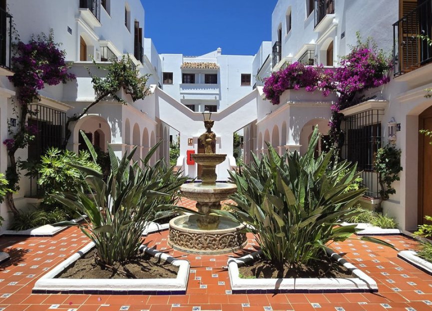 Resale - House - Townhouse - Estepona - Costalita