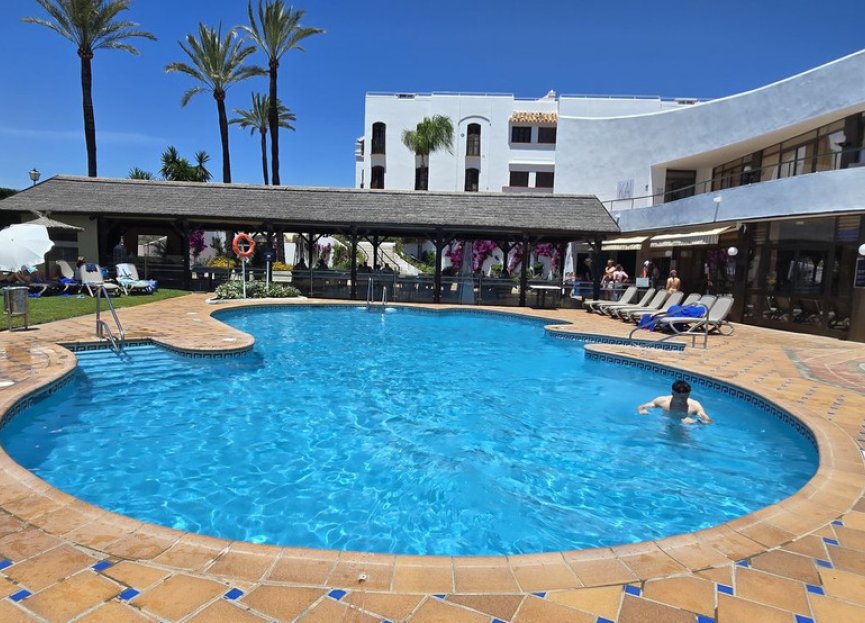 Resale - House - Townhouse - Estepona - Costalita