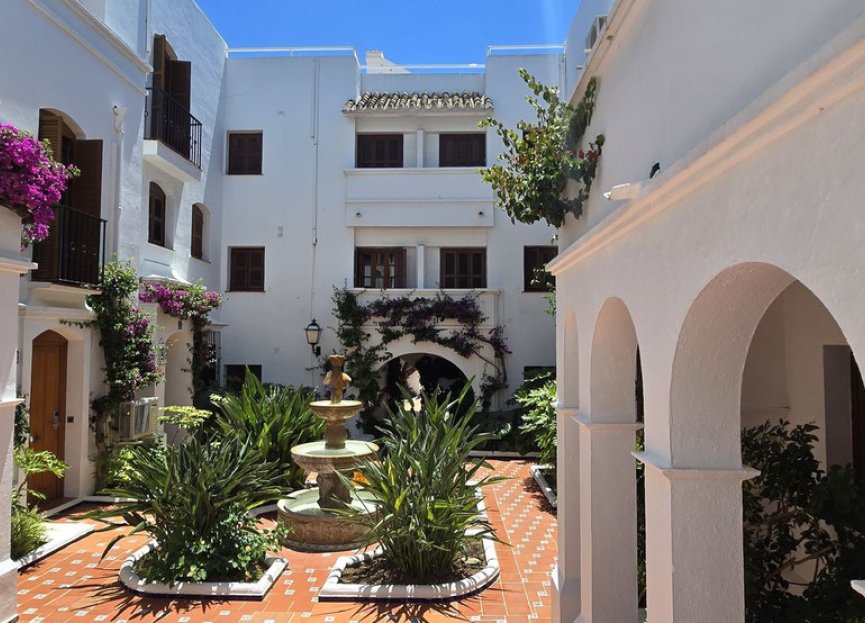 Resale - House - Townhouse - Estepona - Costalita
