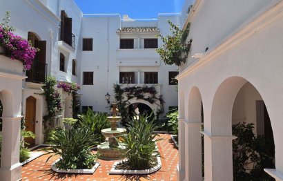 Resale - House - Townhouse - Estepona - Costalita