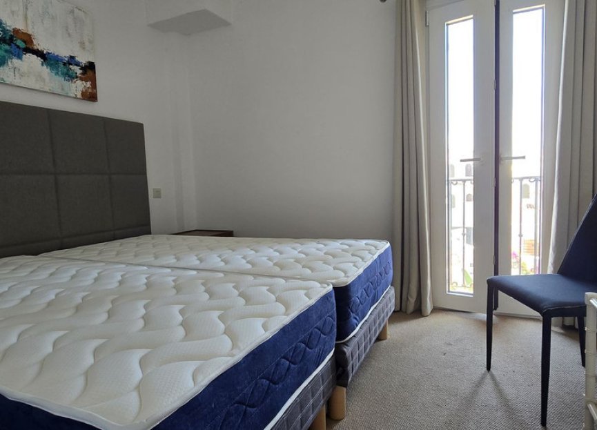 Resale - House - Townhouse - Estepona - Costalita