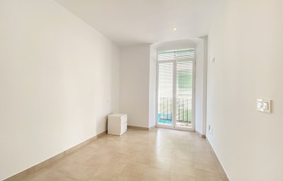 Resale - Apartment - Middle Floor Apartment - Marbella - Marbella Centro