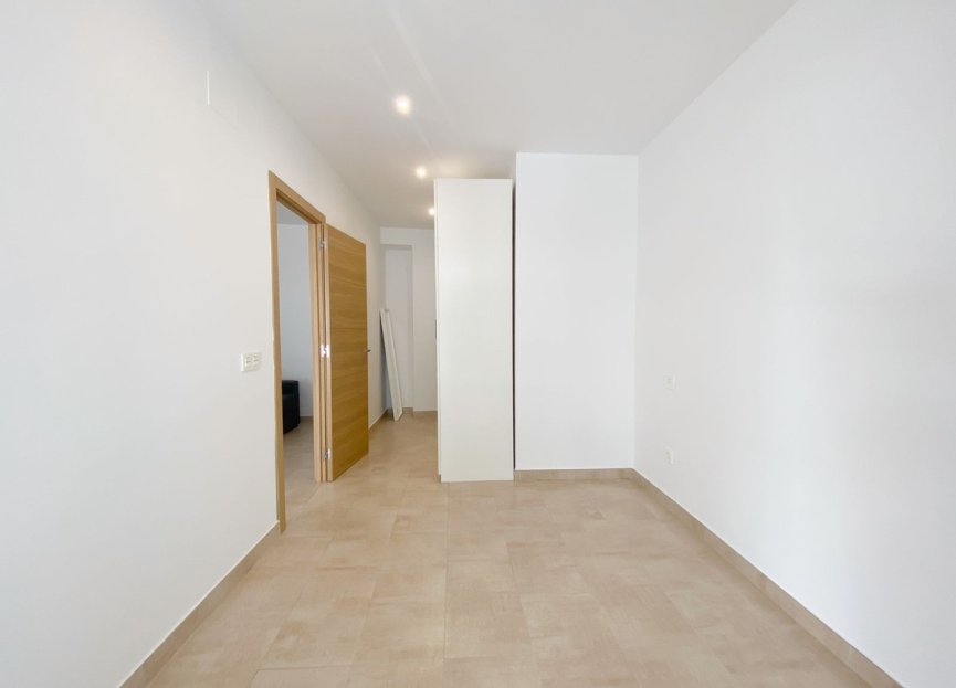 Resale - Apartment - Middle Floor Apartment - Marbella - Marbella Centro