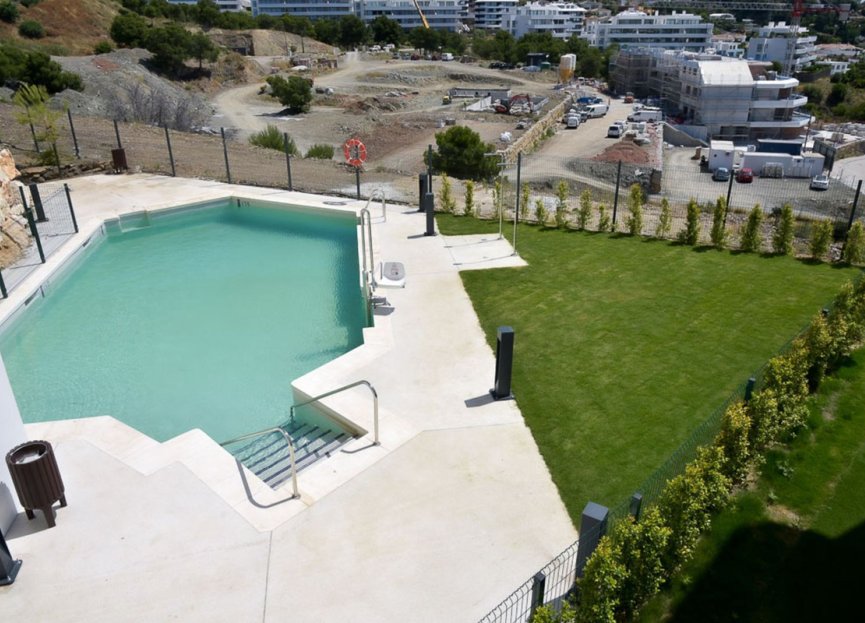 Resale - Apartment - Middle Floor Apartment - Fuengirola - Fuengirola Centro