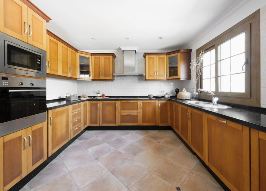 Reventa - House - Detached Villa - Estepona - Estepona Centro