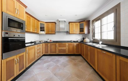 Reventa - House - Detached Villa - Estepona - Estepona Centro