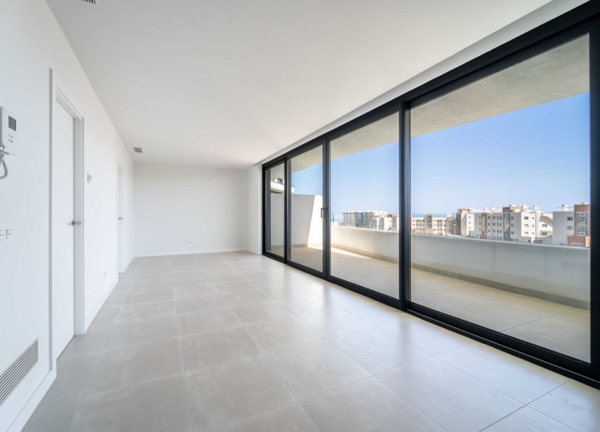 Resale - Apartment - Middle Floor Apartment - Fuengirola - Fuengirola Centro