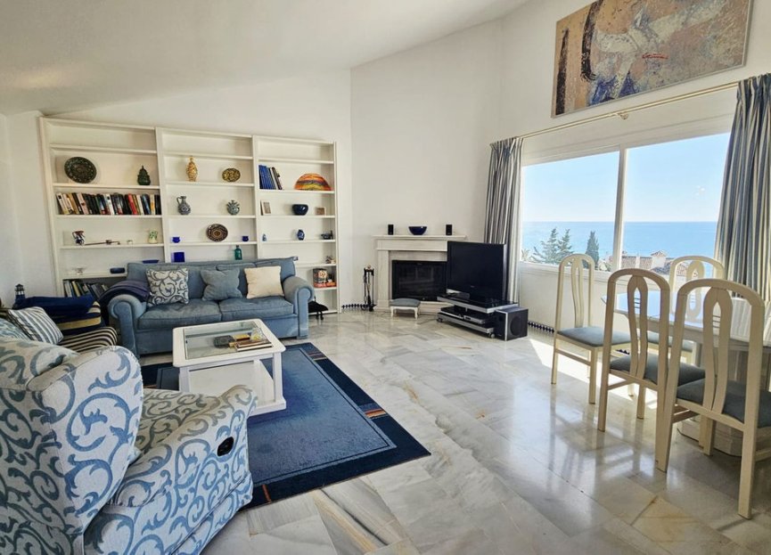 Resale - Apartment - Top Floor Apartment - Estepona - Estepona Centro