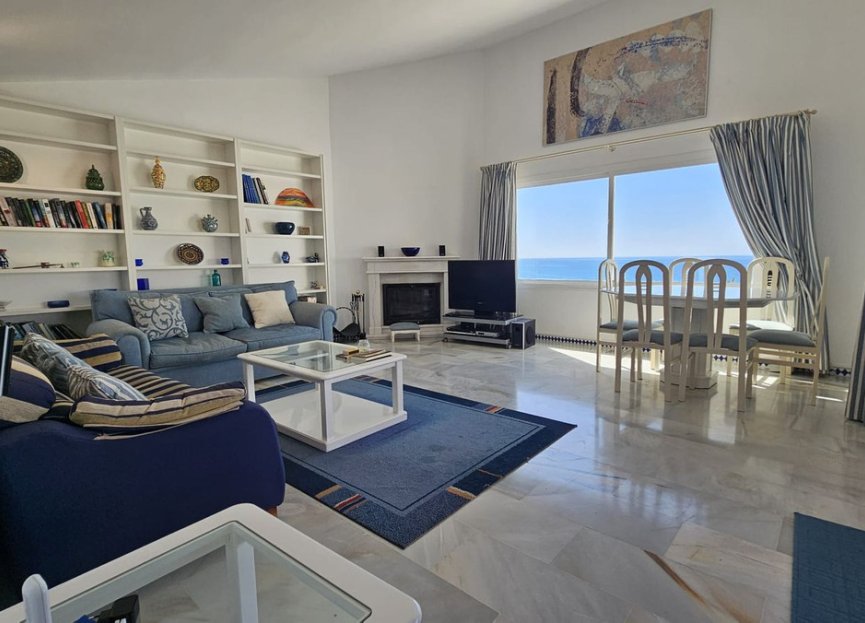 Resale - Apartment - Top Floor Apartment - Estepona - Estepona Centro