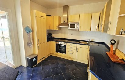 Resale - Apartment - Top Floor Apartment - Estepona - Estepona Centro