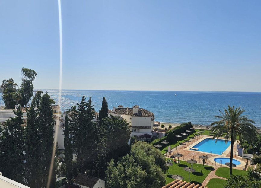 Resale - Apartment - Top Floor Apartment - Estepona - Estepona Centro