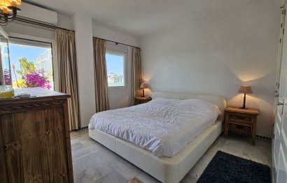 Resale - Apartment - Top Floor Apartment - Estepona - Estepona Centro