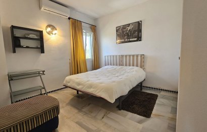 Resale - Apartment - Top Floor Apartment - Estepona - Estepona Centro