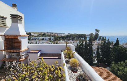 Resale - Apartment - Top Floor Apartment - Estepona - Estepona Centro