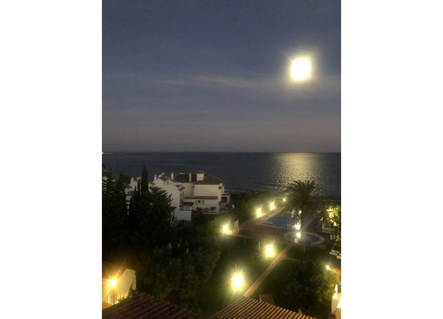 Resale - Apartment - Top Floor Apartment - Estepona - Estepona Centro