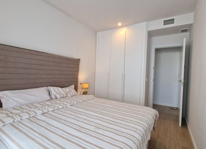 Resale - Apartment - Middle Floor Apartment - Marbella - Nueva Andalucia