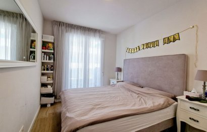 Resale - Apartment - Middle Floor Apartment - Marbella - Nueva Andalucia