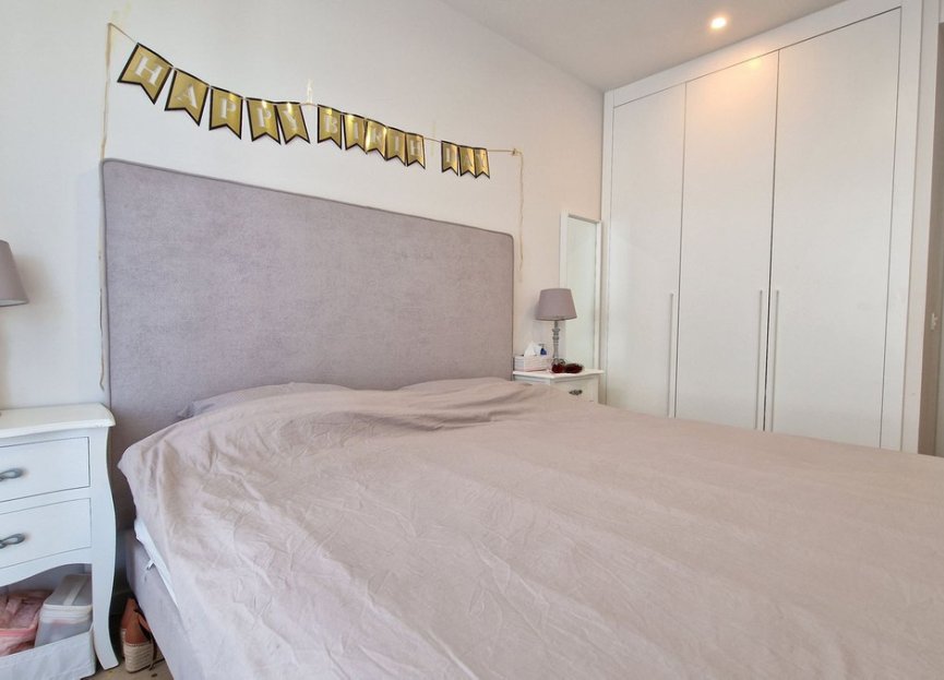 Resale - Apartment - Middle Floor Apartment - Marbella - Nueva Andalucia