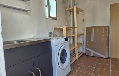 Resale - Apartment - Middle Floor Apartment - Estepona - Estepona Centro