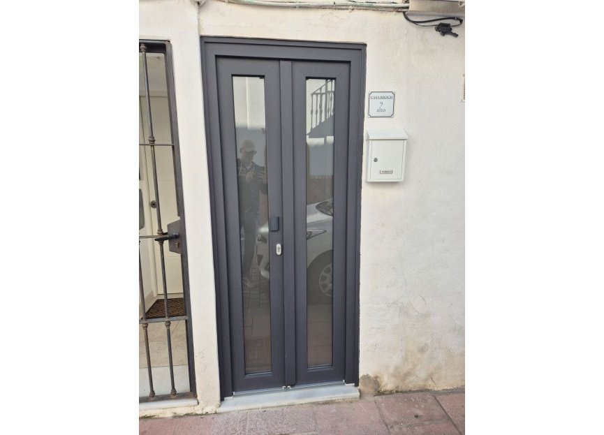 Resale - Apartment - Middle Floor Apartment - Estepona - Estepona Centro