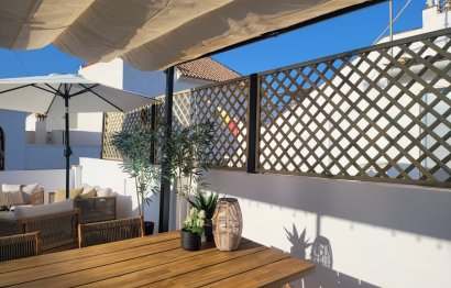 Resale - Apartment - Middle Floor Apartment - Estepona - Estepona Centro