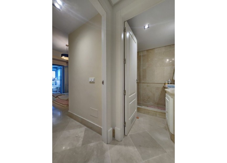 Reventa - Ground floor apartment - Sotogrande Marina