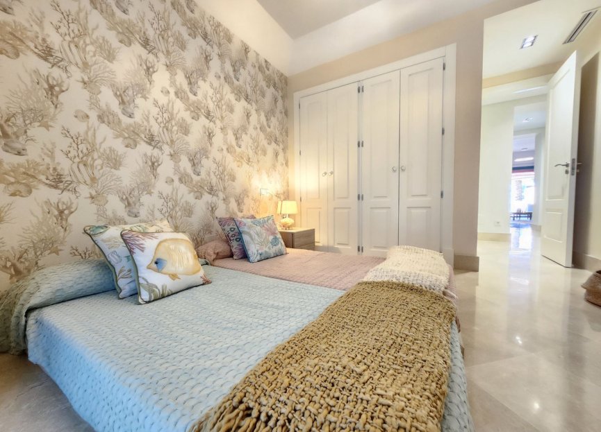 Reventa - Ground floor apartment - Sotogrande Marina