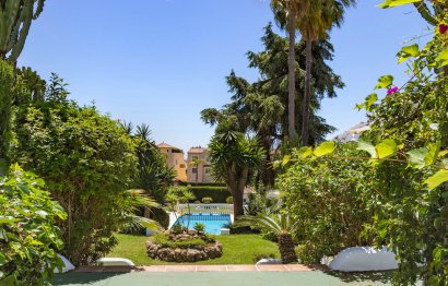 Resale - House - Semi-Detached House - Marbella - The Golden Mile