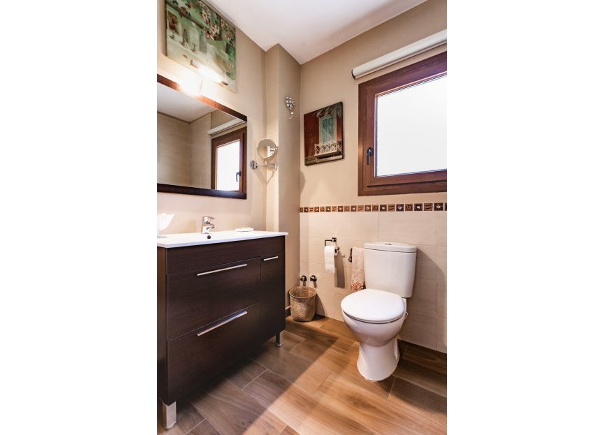 Resale - House - Semi-Detached House - Marbella - The Golden Mile