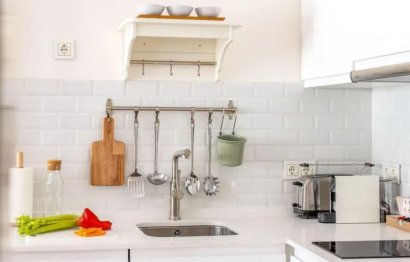 Resale - Apartment - Middle Floor Apartment - Marbella - Elviria