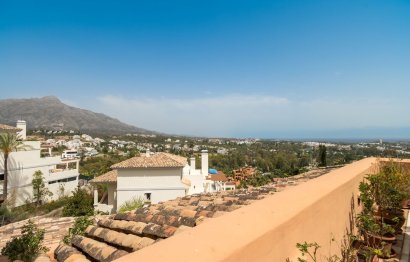 Resale - Apartment - Middle Floor Apartment - Marbella - Nueva Andalucia