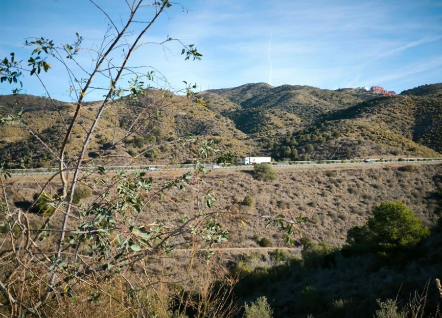 Obra nueva - Plot - Land with Ruin - Marbella - Las Chapas