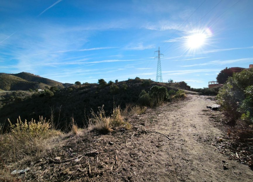 Obra nueva - Plot - Land with Ruin - Marbella - Las Chapas