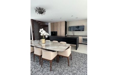 Resale - House - Semi-Detached House - Marbella - Nueva Andalucia