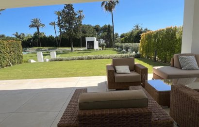 Resale - House - Semi-Detached House - Marbella - Nueva Andalucia