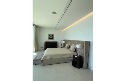 Resale - House - Semi-Detached House - Marbella - Nueva Andalucia