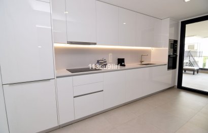 Resale - Ground floor apartment - Estepona - Estepona Centro