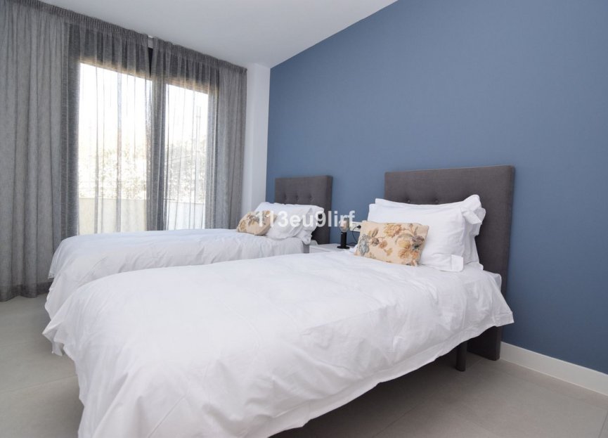 Resale - Ground floor apartment - Estepona - Estepona Centro