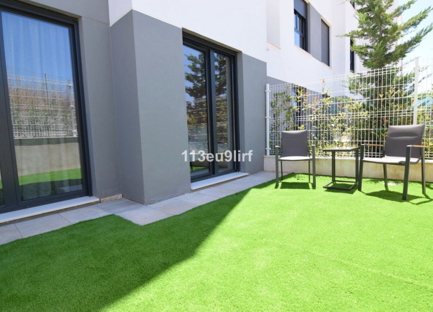 Resale - Ground floor apartment - Estepona - Estepona Centro