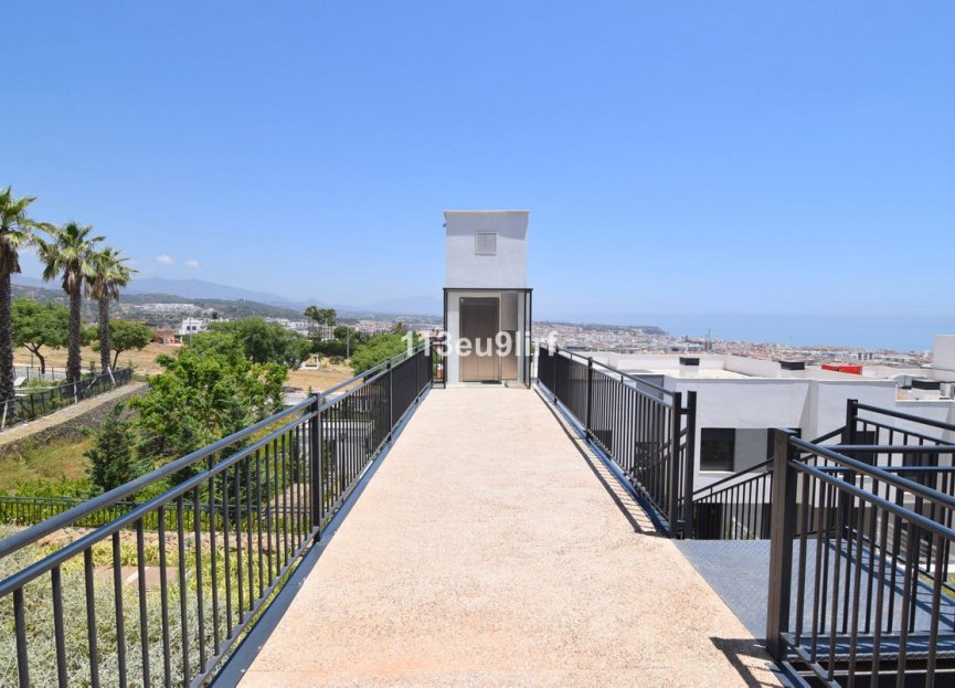 Resale - Ground floor apartment - Estepona - Estepona Centro