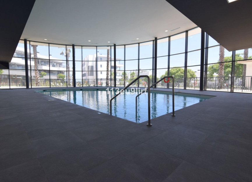 Resale - Ground floor apartment - Estepona - Estepona Centro