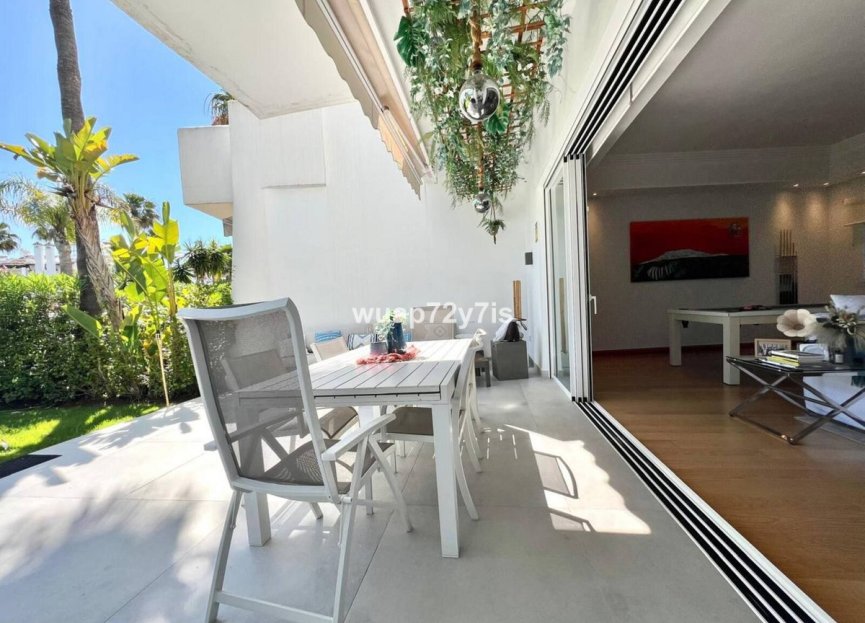 Resale - House - Townhouse - Estepona - Estepona Centro