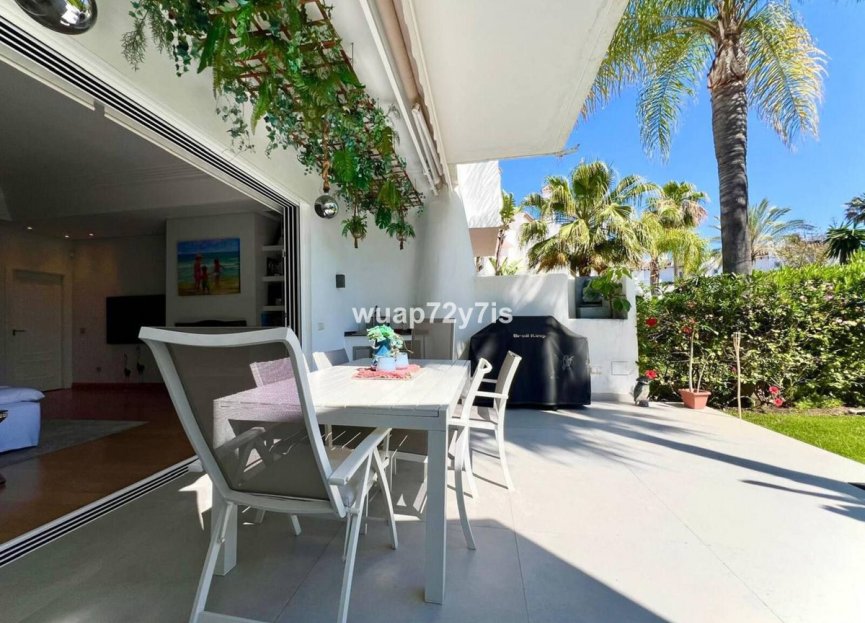 Resale - House - Townhouse - Estepona - Estepona Centro