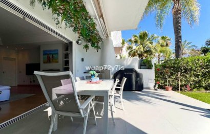 Resale - House - Townhouse - Estepona - Estepona Centro
